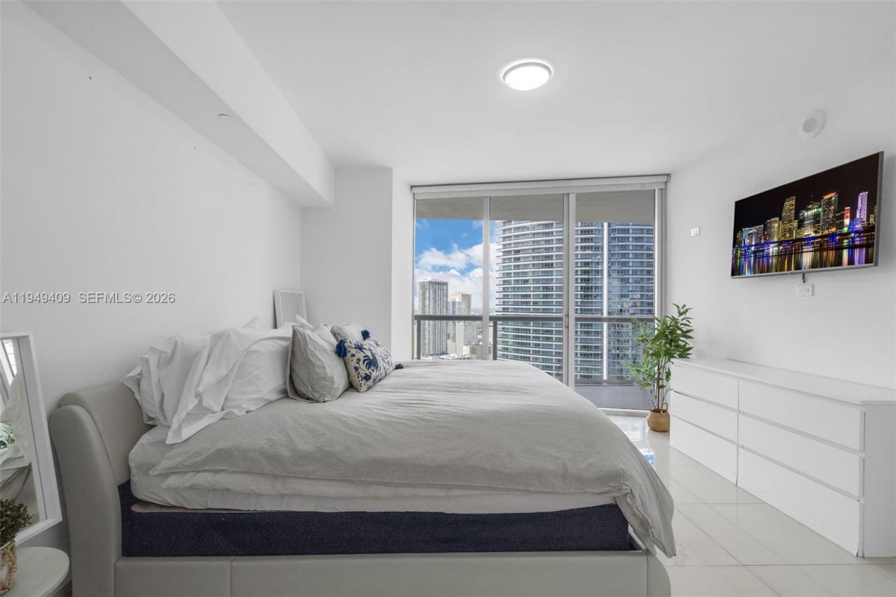 465 Brickell Ave, Unit 4006, Miami, FL 33131 Photo