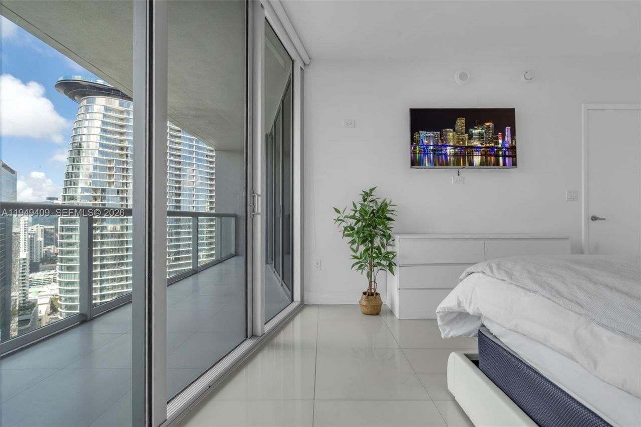 465 Brickell Ave, Unit 4006, Miami, FL 33131 Photo