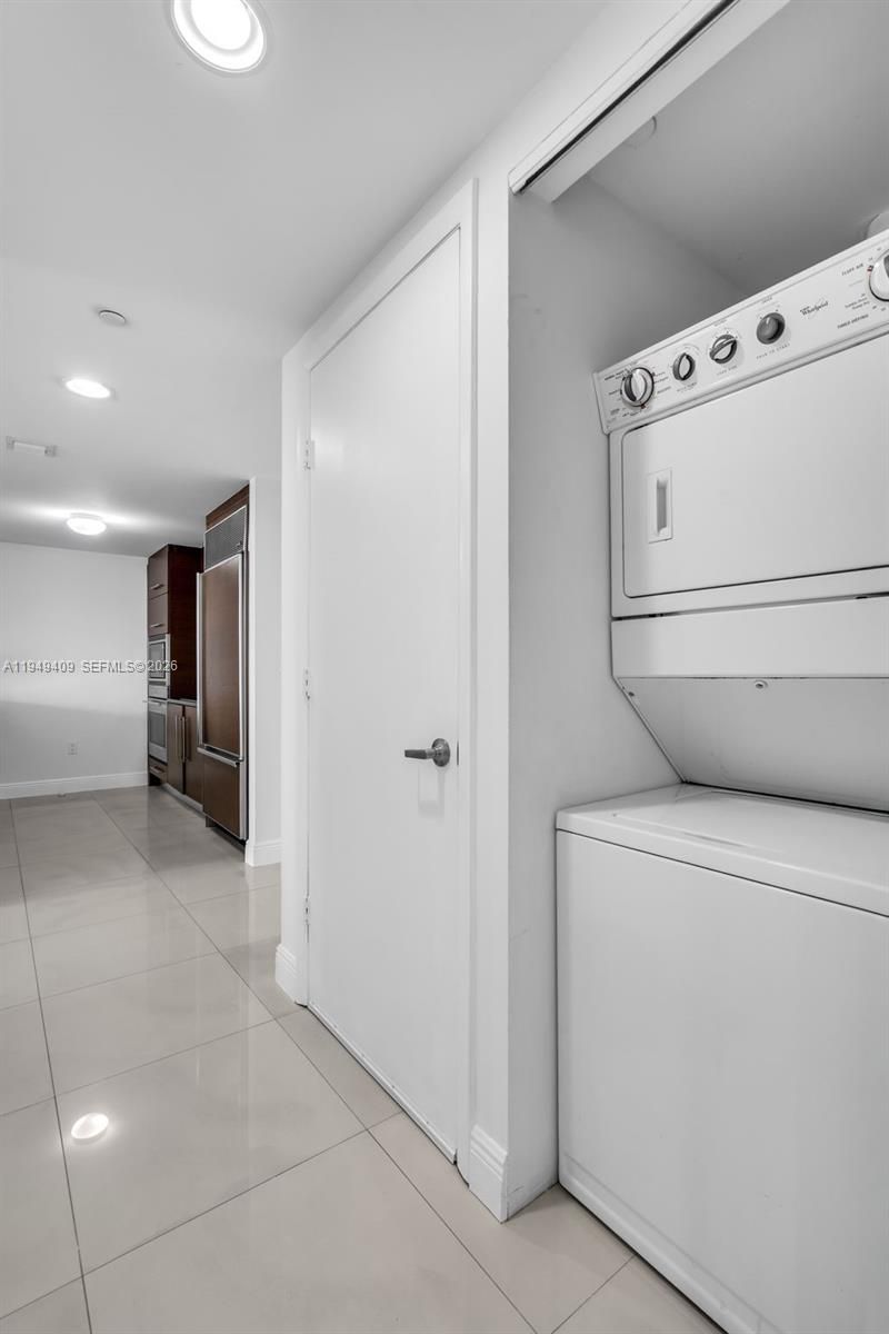 465 Brickell Ave, Unit 4006, Miami, FL 33131 Photo