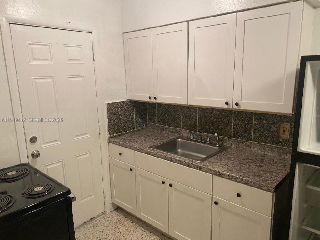 626 NE 61st St, Unit 5, Miami, FL 33137 Photo