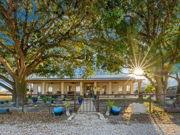 809 County Road 213, McCoy, TX 78113