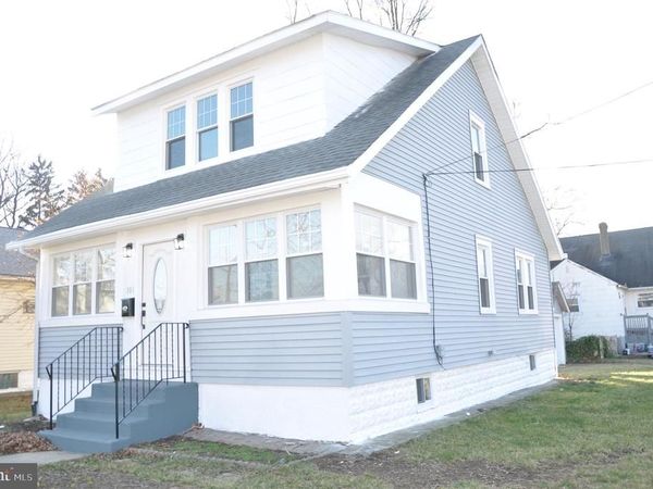 301 LAUREL AVENUE, WOODLYNNE, NJ 08107