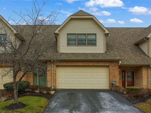 109 Woodcrest Drive, Coraopolis, PA 15108