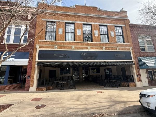 204 N Penn Avenue, Independence, KS 67301