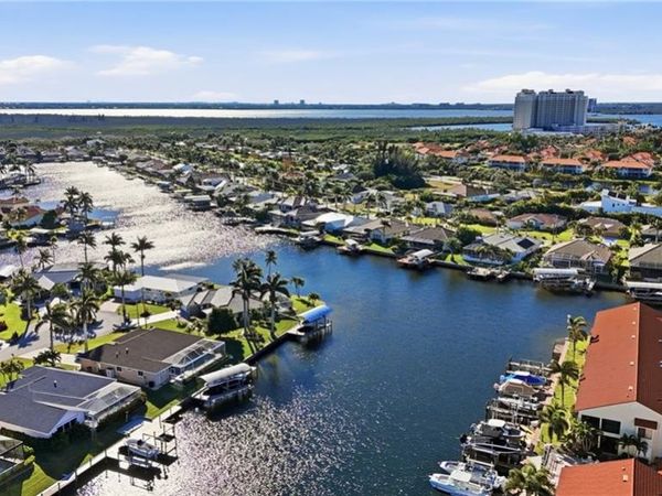 1204 El Dorado PKWY W, Unit 102, CAPE CORAL, FL 33914