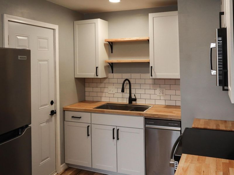 2205 Atwood Terrace, Columbus, OH 43211 Photo 5