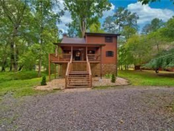 46 Floral Court, Ellijay, GA 30540
