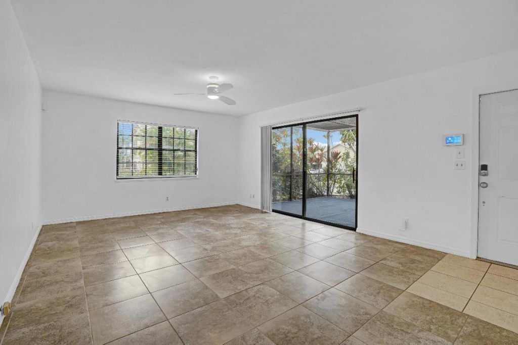 7437 SE Jamestown Terrace, Unit 1304, Hobe Sound, FL 33455 Photo