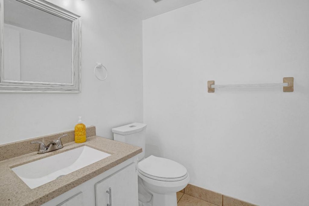 7437 SE Jamestown Terrace, Unit 1304, Hobe Sound, FL 33455 Photo