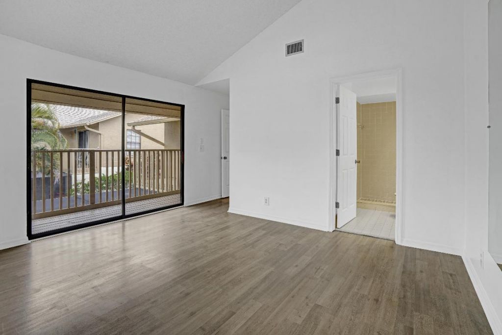 7437 SE Jamestown Terrace, Unit 1304, Hobe Sound, FL 33455 Photo