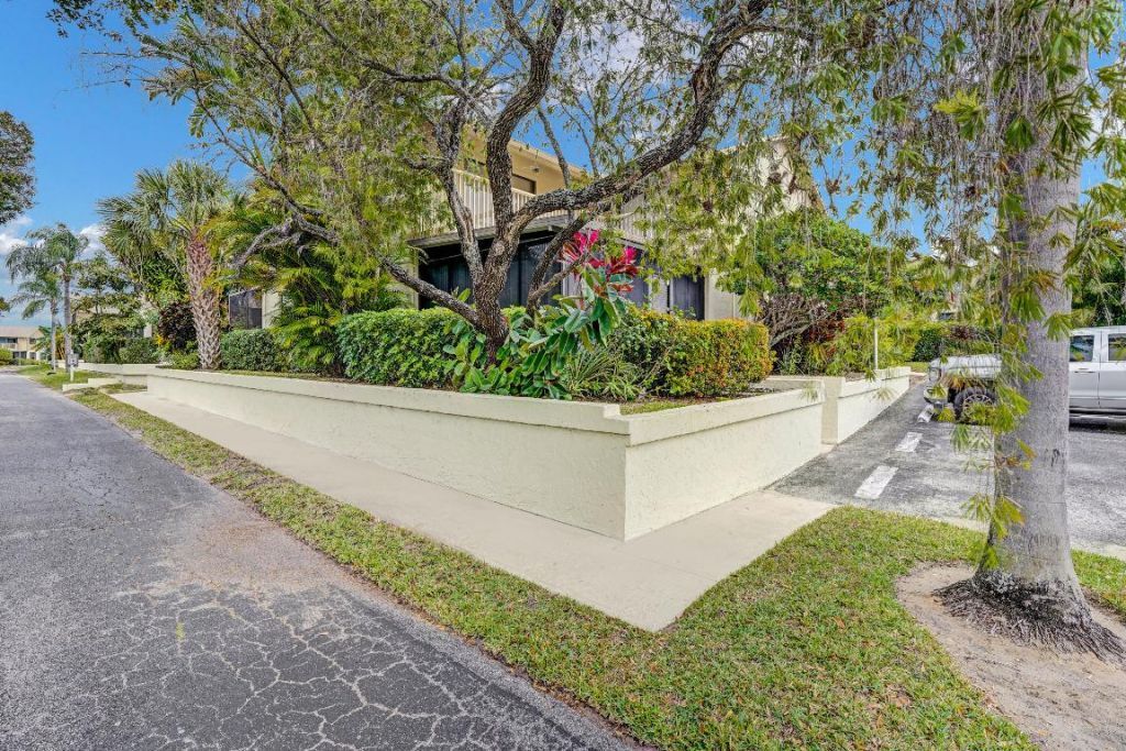 7437 SE Jamestown Terrace, Unit 1304, Hobe Sound, FL 33455 Photo