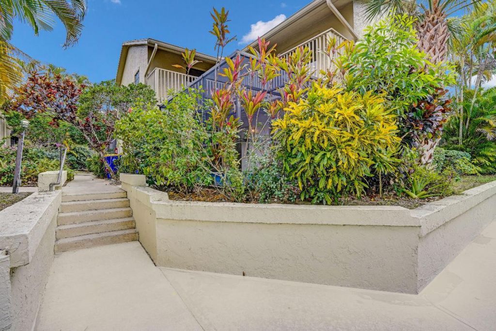 7437 SE Jamestown Terrace, Unit 1304, Hobe Sound, FL 33455 Photo