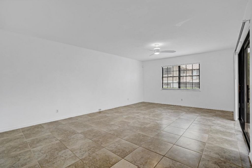 7437 SE Jamestown Terrace, Unit 1304, Hobe Sound, FL 33455 Photo