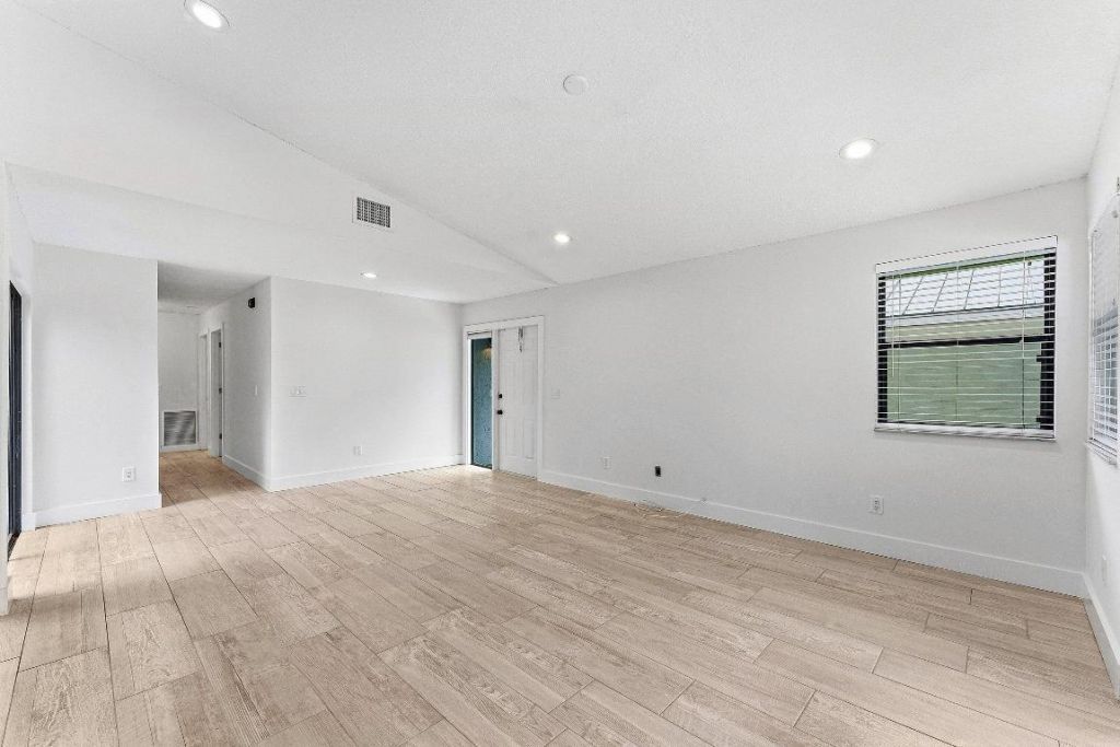 1221 NW 19th Terrace, Delray Beach, FL 33445 Photo