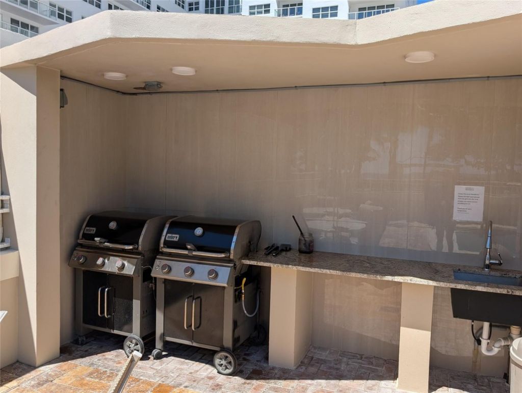 133 N Pompano Beach Boulevard, Unit 609, Pompano Beach, FL 33062 Photo