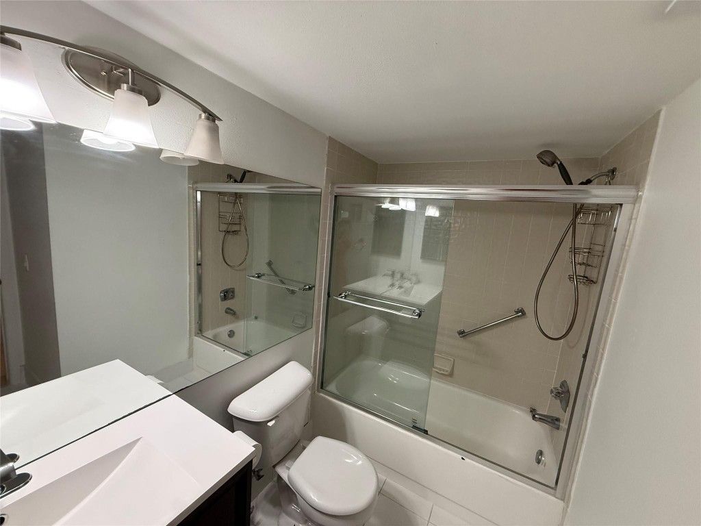 2521 NW 104th Avenue, Unit 302, Sunrise, FL 33322 Photo