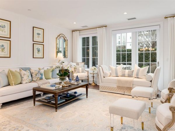 15 Kensington Road, Unit 109, Bronxville, NY 10708