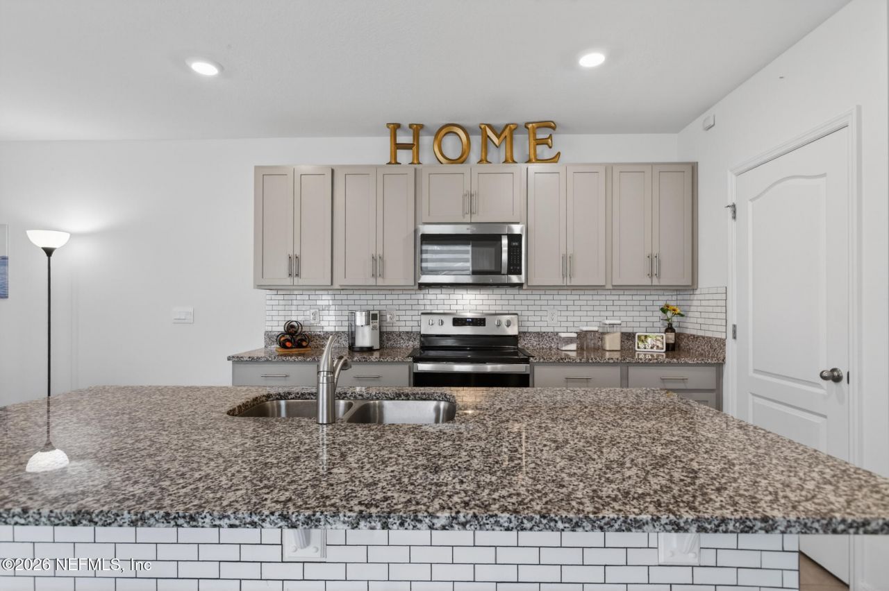 367 Caryota Court, New Smyrna Beach, FL 32168 Photo