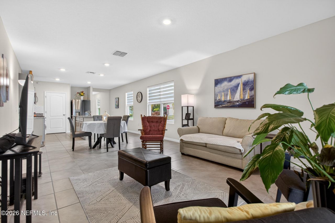 367 Caryota Court, New Smyrna Beach, FL 32168 Photo