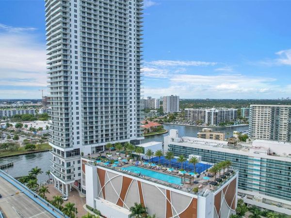 4010 S Ocean Dr, Unit R701, Hollywood, FL 33019