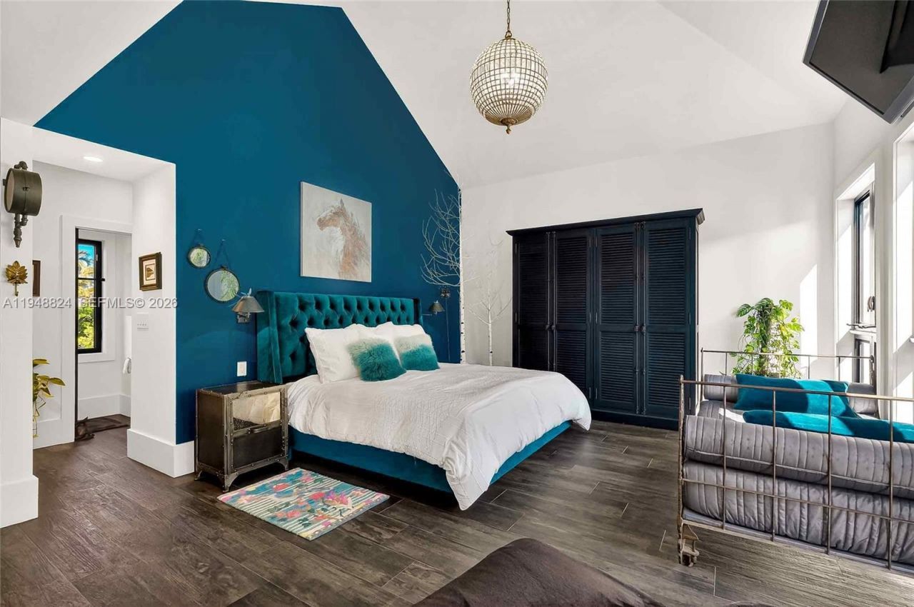 1680 Onaway Dr, Coconut Grove, FL 33133 Photo