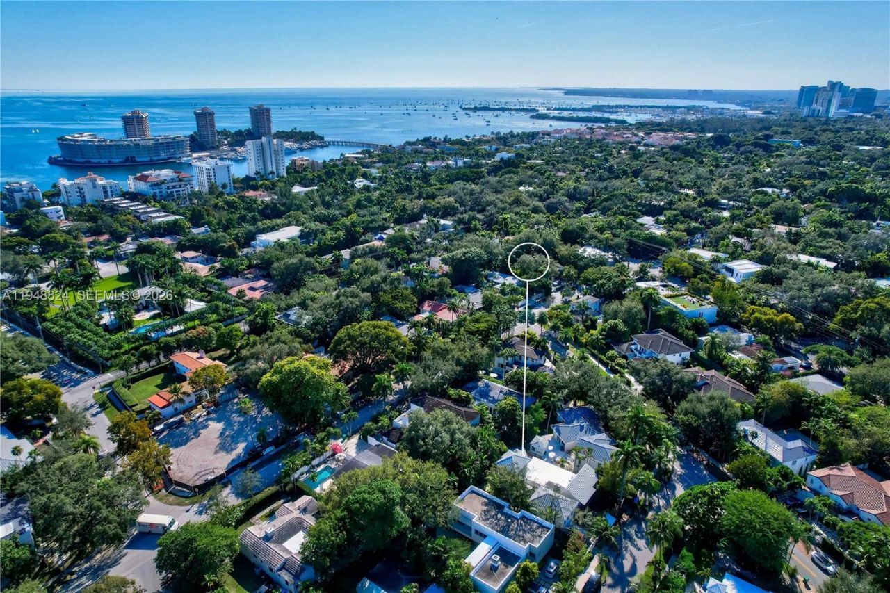 1680 Onaway Dr, Coconut Grove, FL 33133 Photo