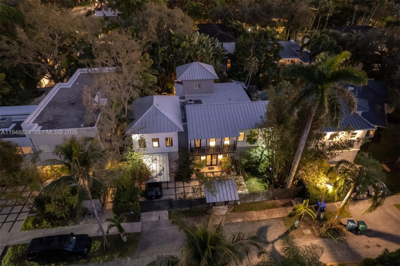 1680 Onaway Dr, Coconut Grove, FL 33133 Photo