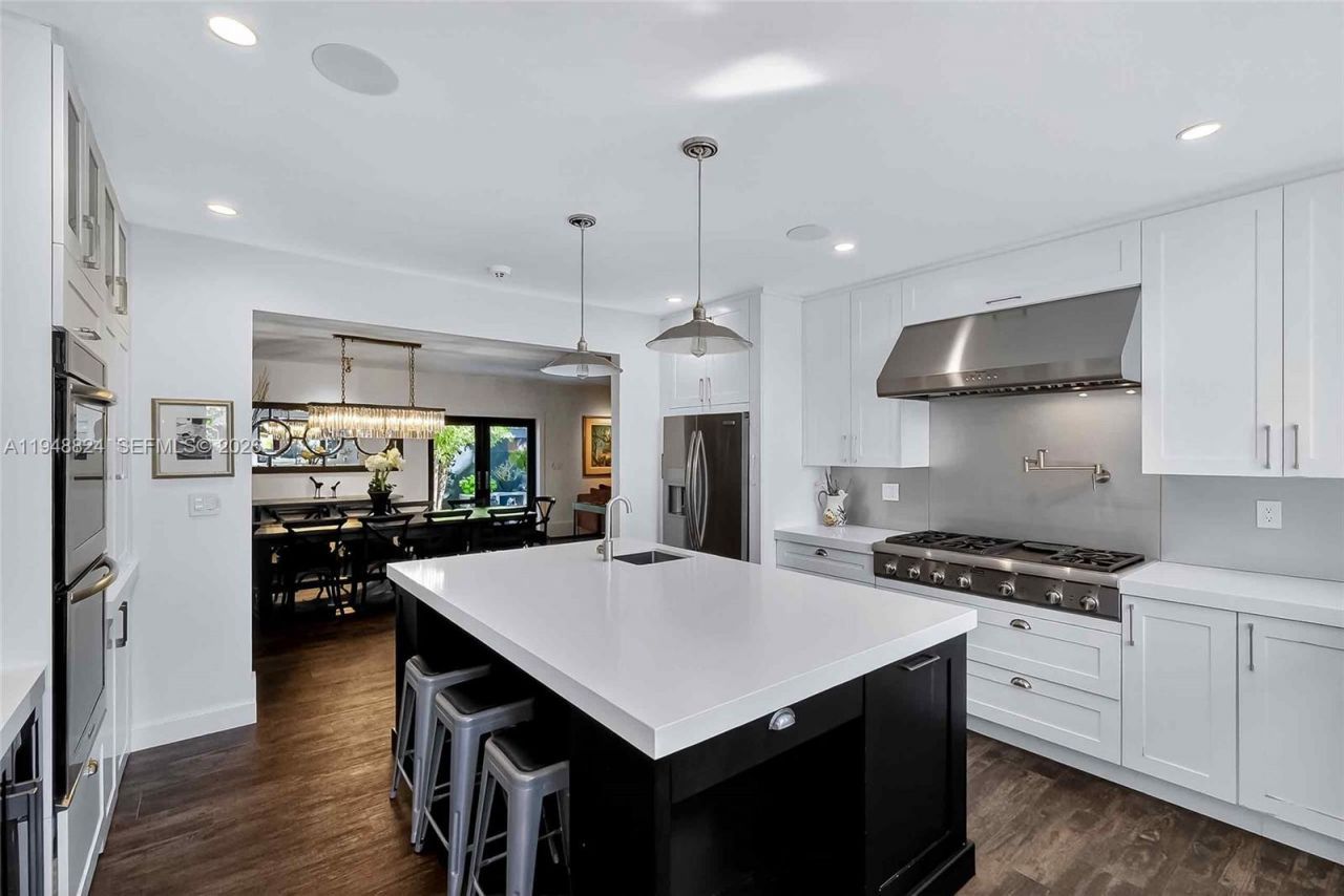 1680 Onaway Dr, Coconut Grove, FL 33133 Photo