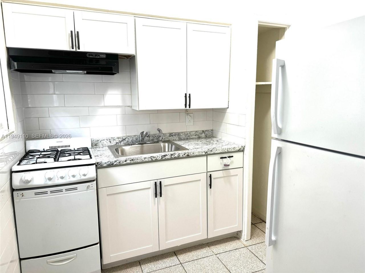 433 Santander Ave, Unit 2, Coral Gables, FL 33134 Photo