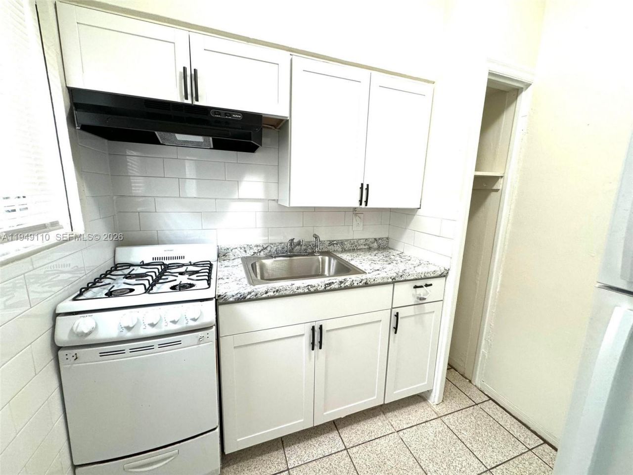 433 Santander Ave, Unit 2, Coral Gables, FL 33134 Photo