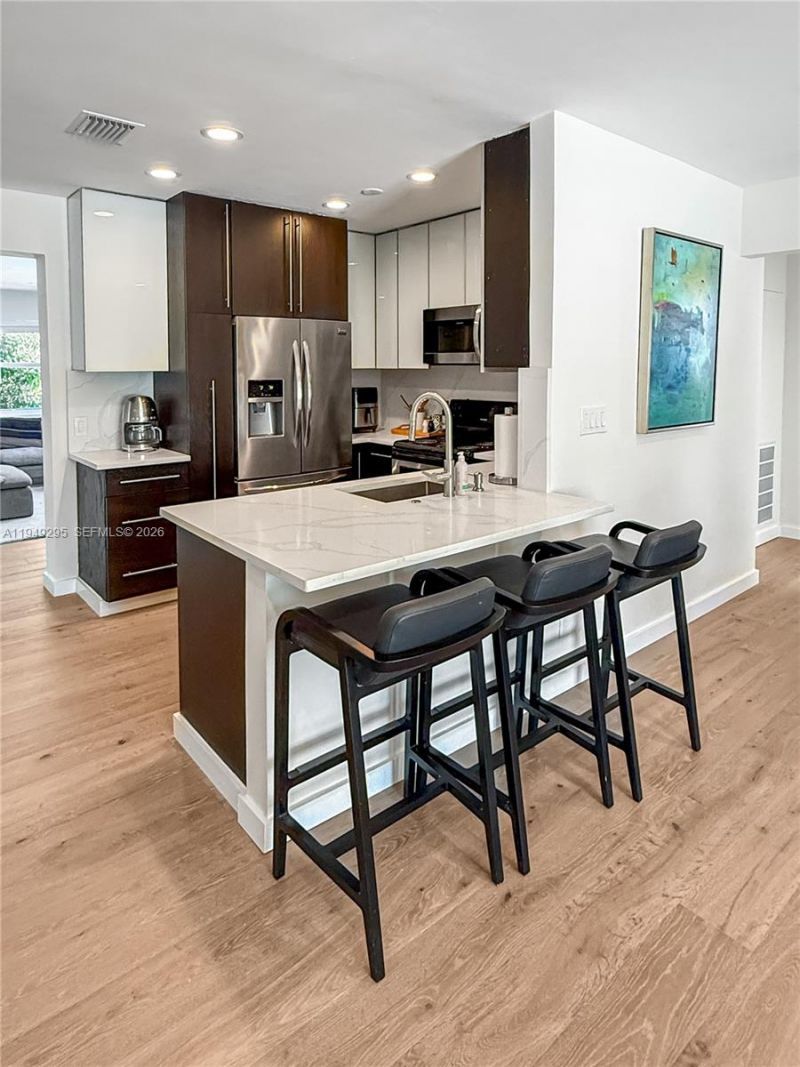 337 Forest Hill Blvd, West Palm Beach, FL 33405 Photo