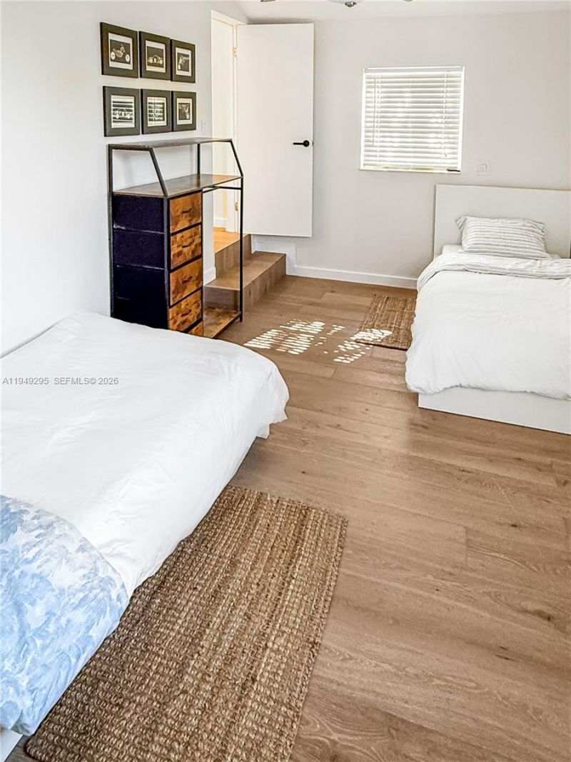 337 Forest Hill Blvd, West Palm Beach, FL 33405 Photo