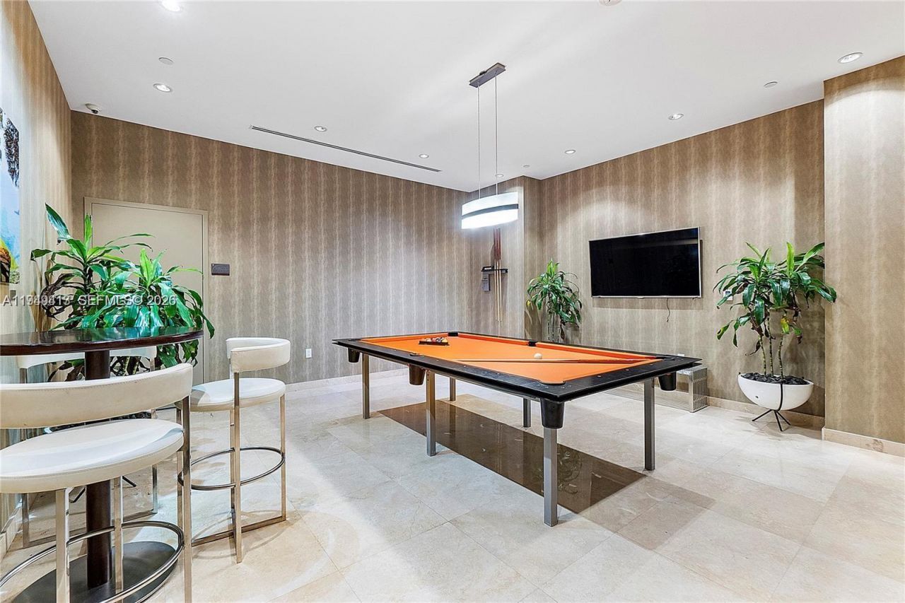 15811 Collins Ave, Unit 403, Sunny Isles Beach, FL 33160 Photo