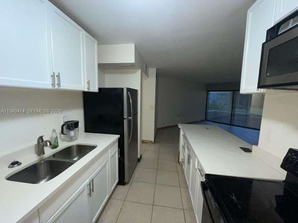 1880 N Congress Ave, Unit 104, West Palm Beach, FL 33401