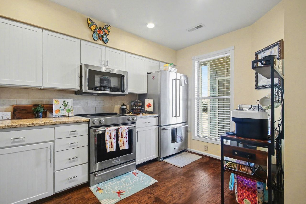 4396 Baldwin Ave. Photo 4