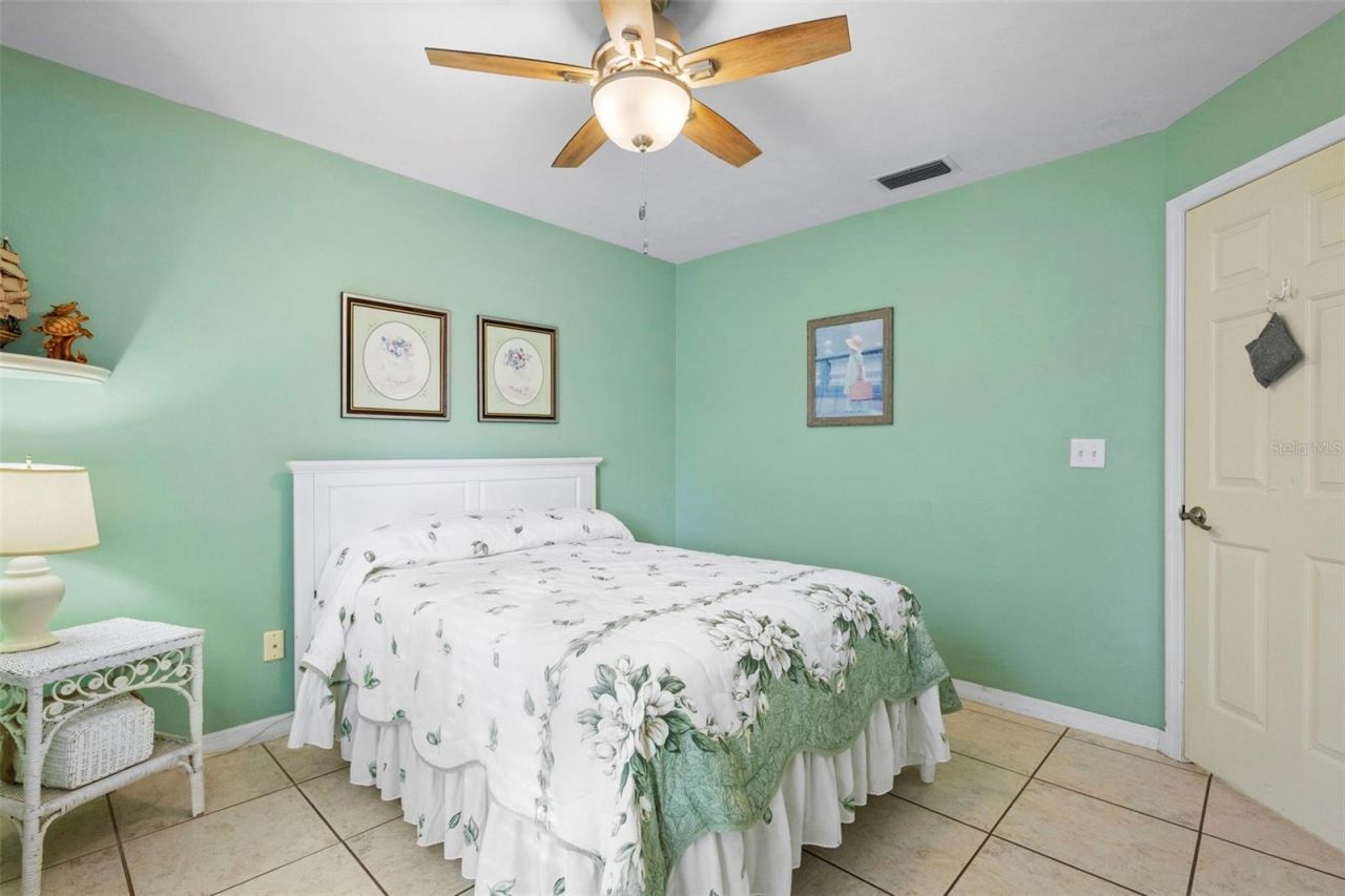 1363 Wayne Avenue, New Smyrna Beach, FL 32168 Photo