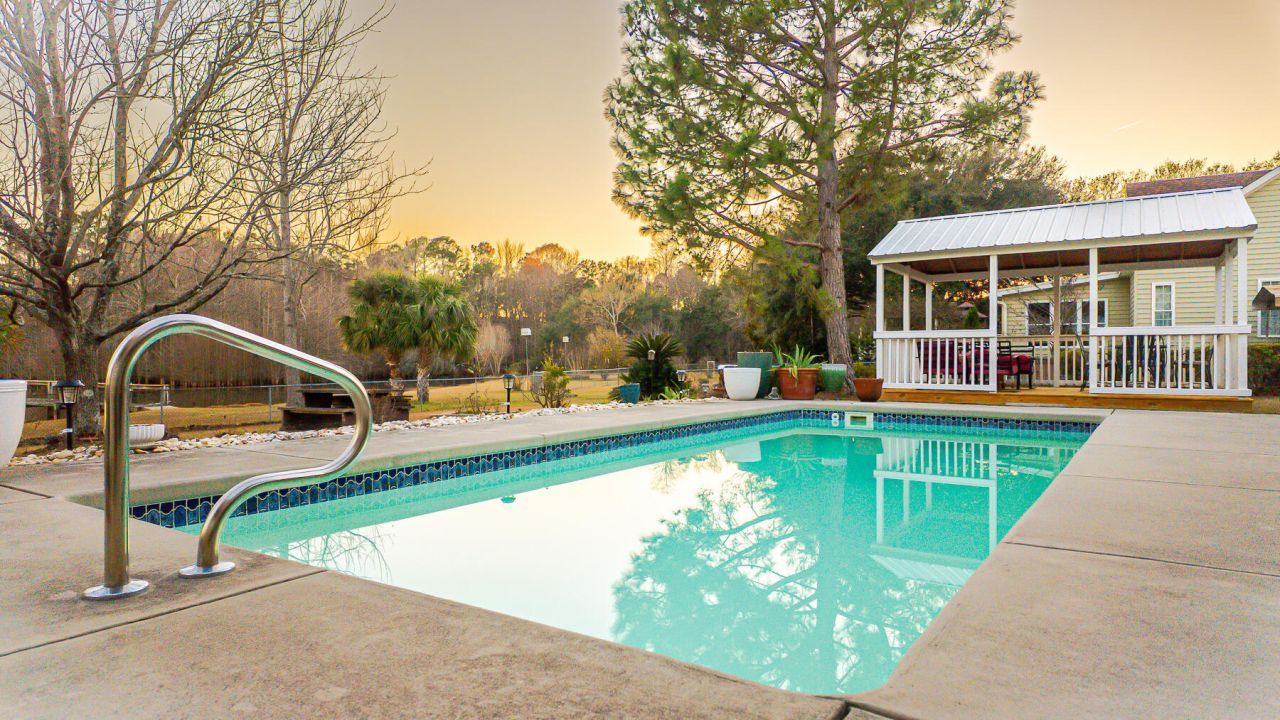 402 Knott Drive Photo 9