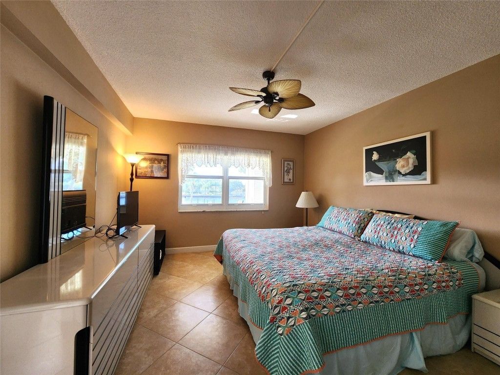 105 NE 19th Avenue, Unit 250, Deerfield Beach, FL 33441 Photo