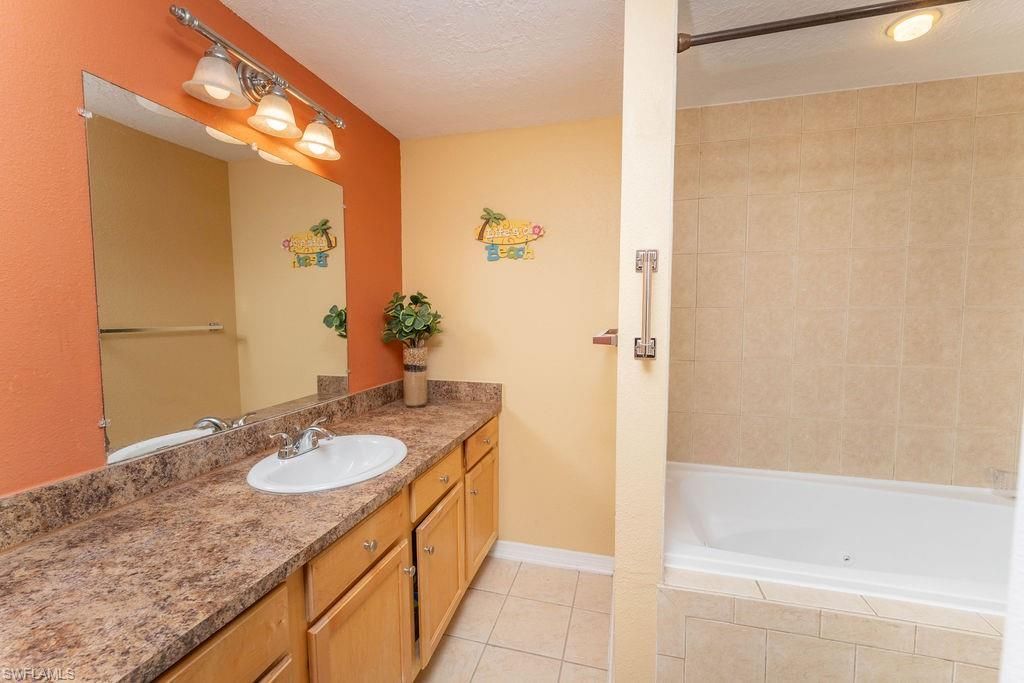 3344 N Key Dr, Unit 6, North Fort Myers, FL 33903 Photo