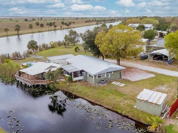 1083 Sunset Strip, MOORE HAVEN, FL 33479
