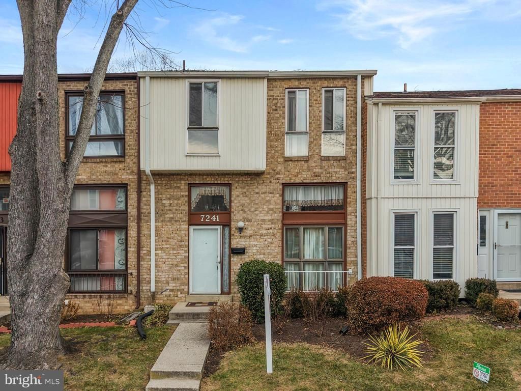 7241 Millcrest Terrace, Unit 4-3, Rockville, MD 20855 Main Photo