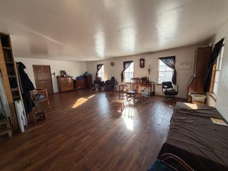 540 Flagdale Road S, Junction City, OH 43748 Photo 12