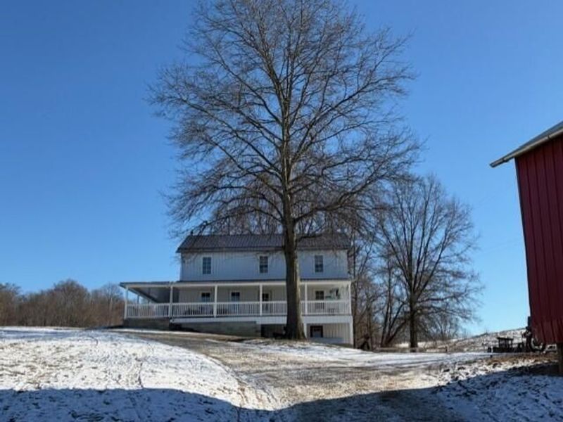 540 Flagdale Road S, Junction City, OH 43748 Photo 6