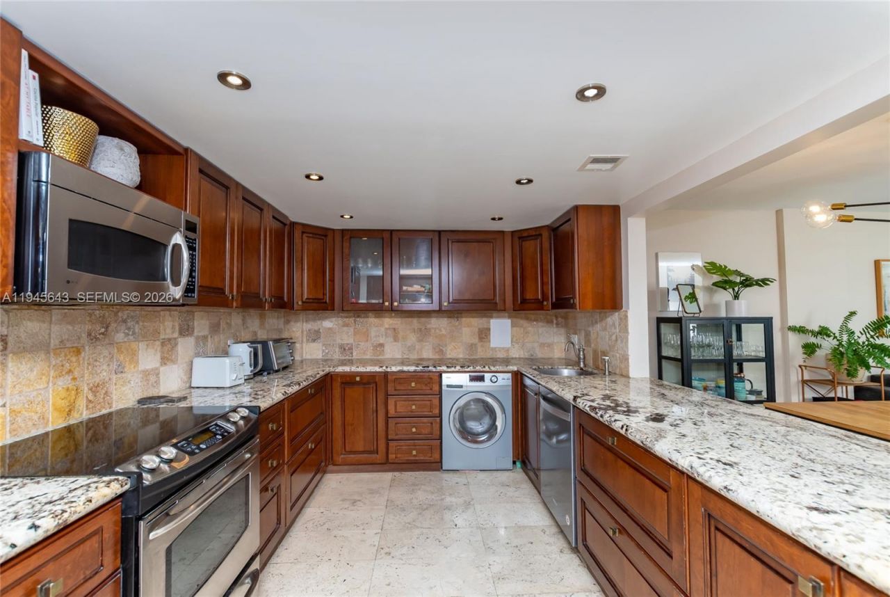 199 Ocean Lane Dr, Unit 807, Key Biscayne, FL 33149 Photo