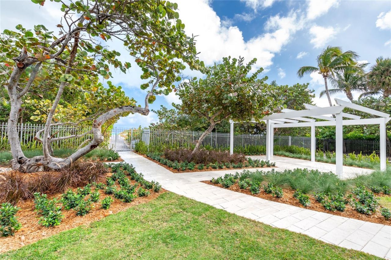 199 Ocean Lane Dr, Unit 807, Key Biscayne, FL 33149 Photo