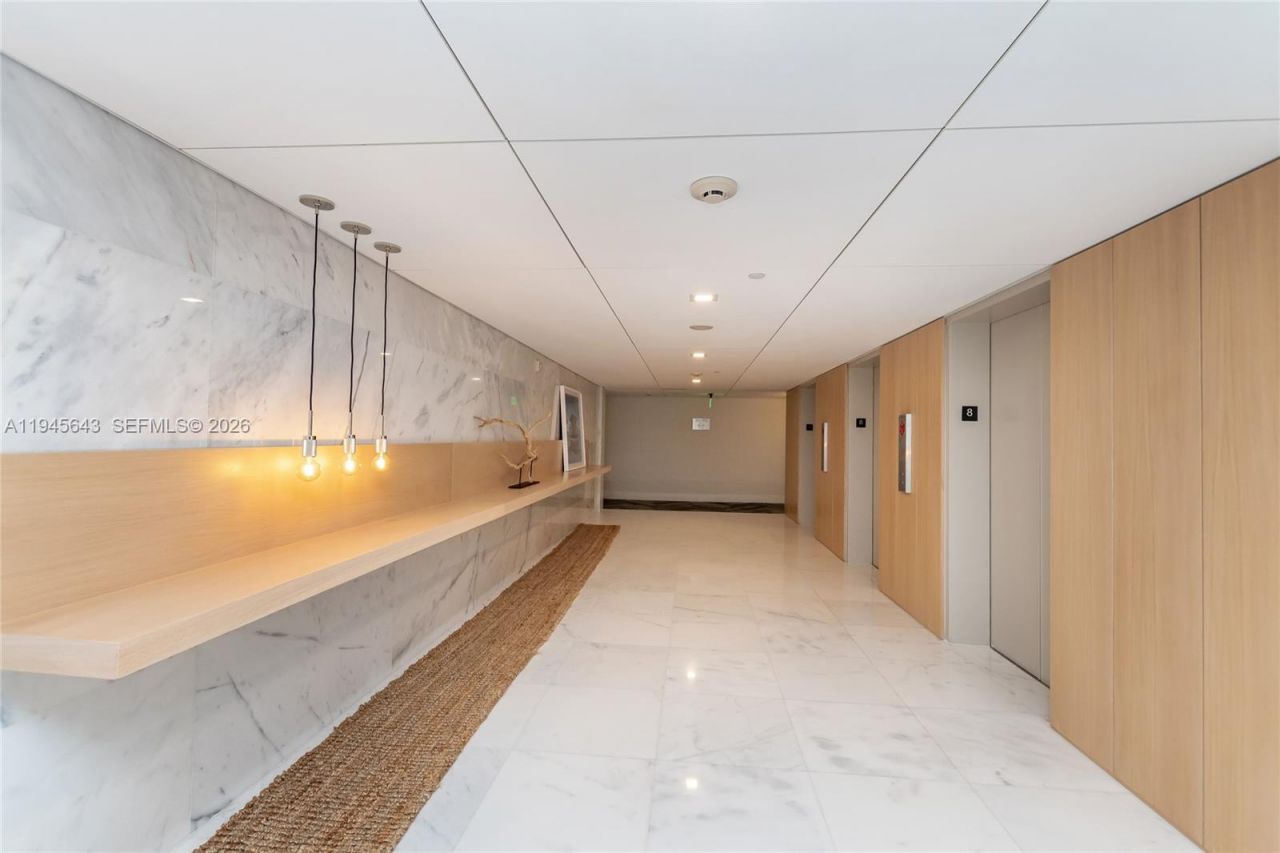 199 Ocean Lane Dr, Unit 807, Key Biscayne, FL 33149 Photo