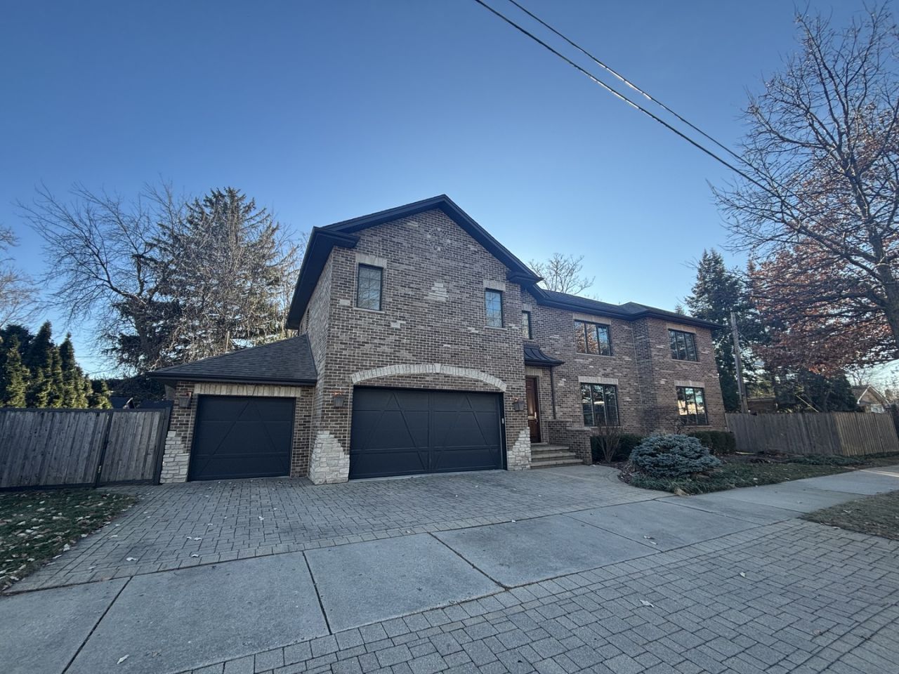 7007 W Hayes Avenue, Chicago, IL 60631