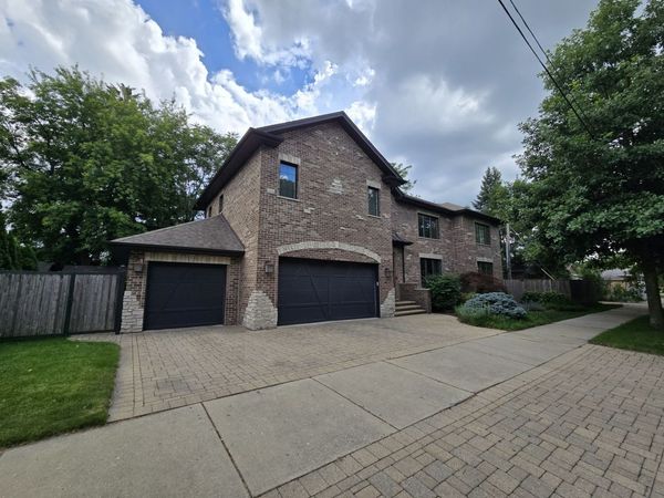 7007 W Hayes Avenue, Chicago, IL 60631