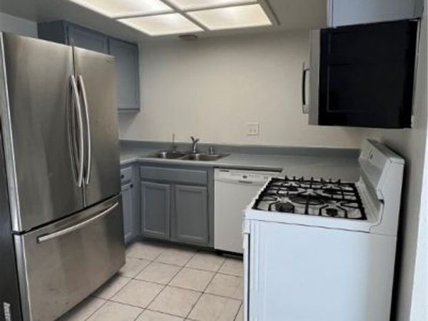 5175 Caliente Street, Unit 122, Las Vegas, NV 89119