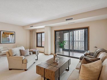 1235 Yale Place, Unit 908, Minneapolis, MN 55403